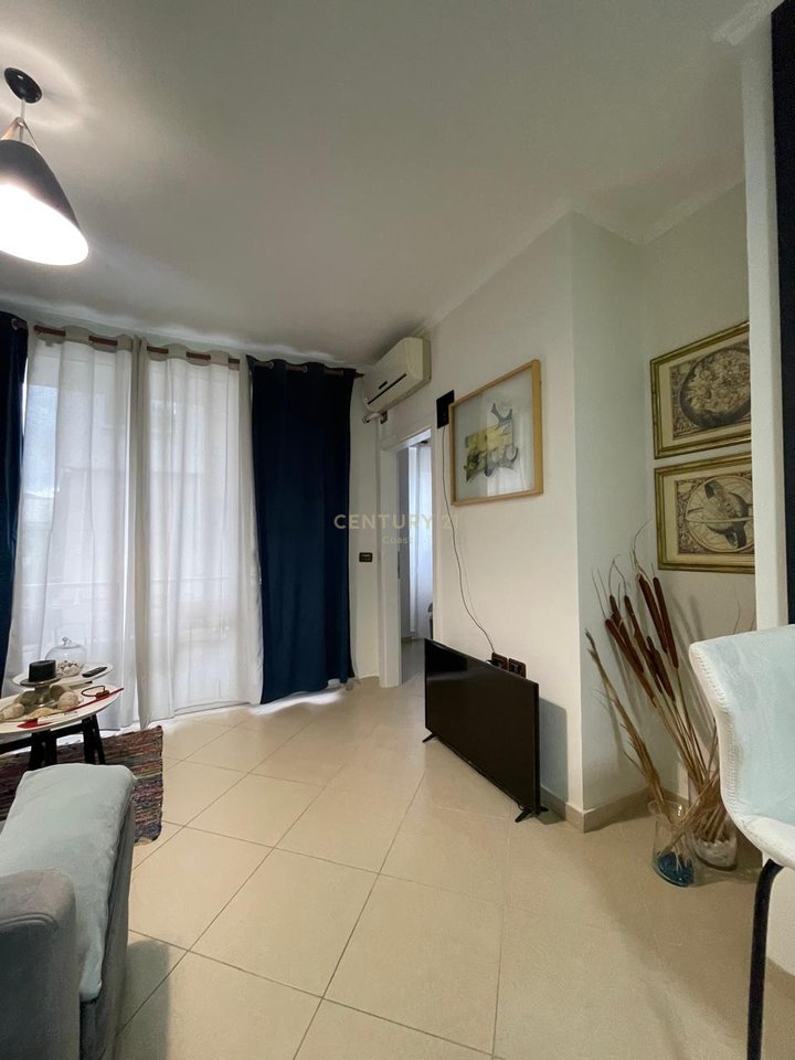 SUPER MONTHLY RENTAL!!! APARTMENT 1+1 FOR SALE AT "DIPLOMATI", VLORË!!!