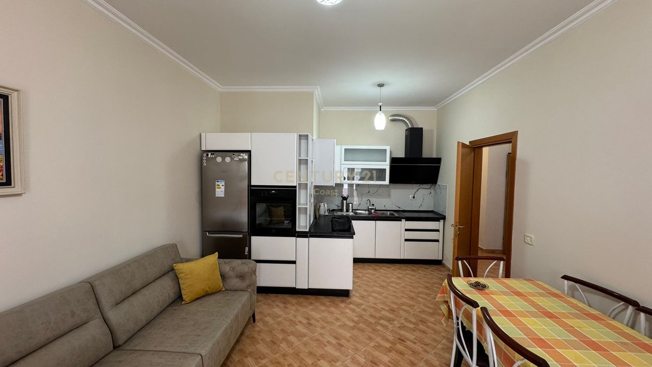 2+1 apartment for rent in Vlora – at Conadi, Ismail Qemali Boulevard