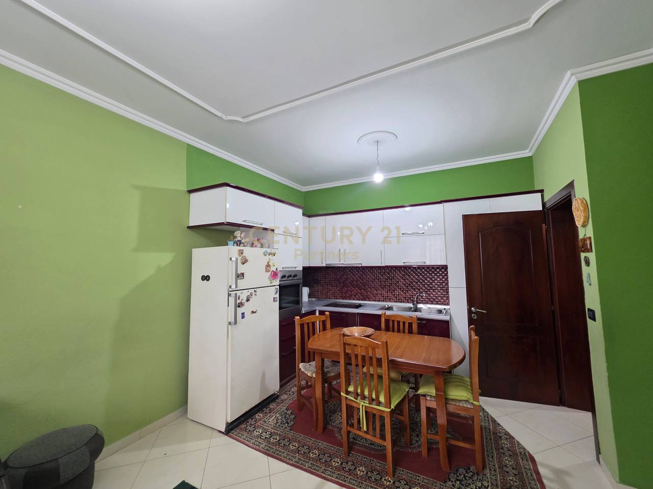 Apartament 2+1 Për Shitje në Vasil Shanto, Tiranë