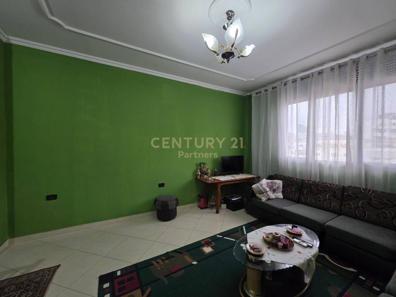 Apartament 2+1 Për Shitje në Vasil Shanto, Tiranë