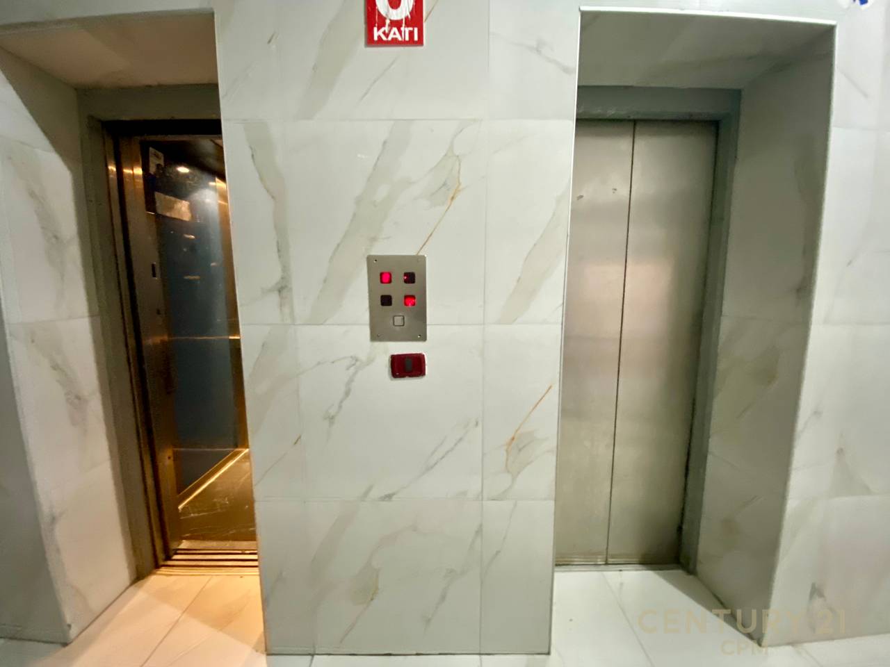 IN THE AREA OF THE PARIS MUNICIPALITY, WE RENT A 2+1+2 APARTMENT