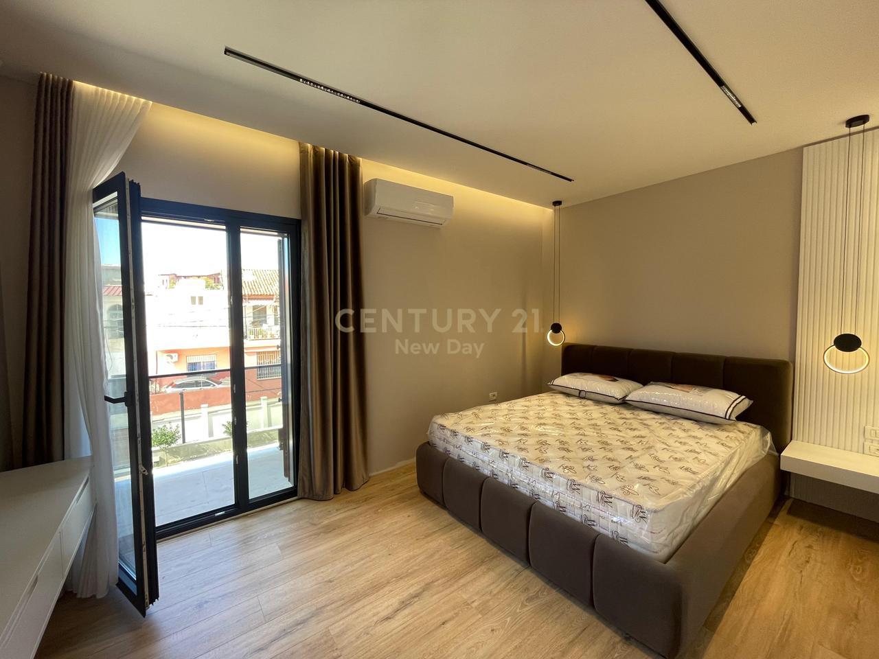 JEPET ME QIRA APARTAMENT 1+1 ME OBORR + PISHINE NE ARAPAJ!