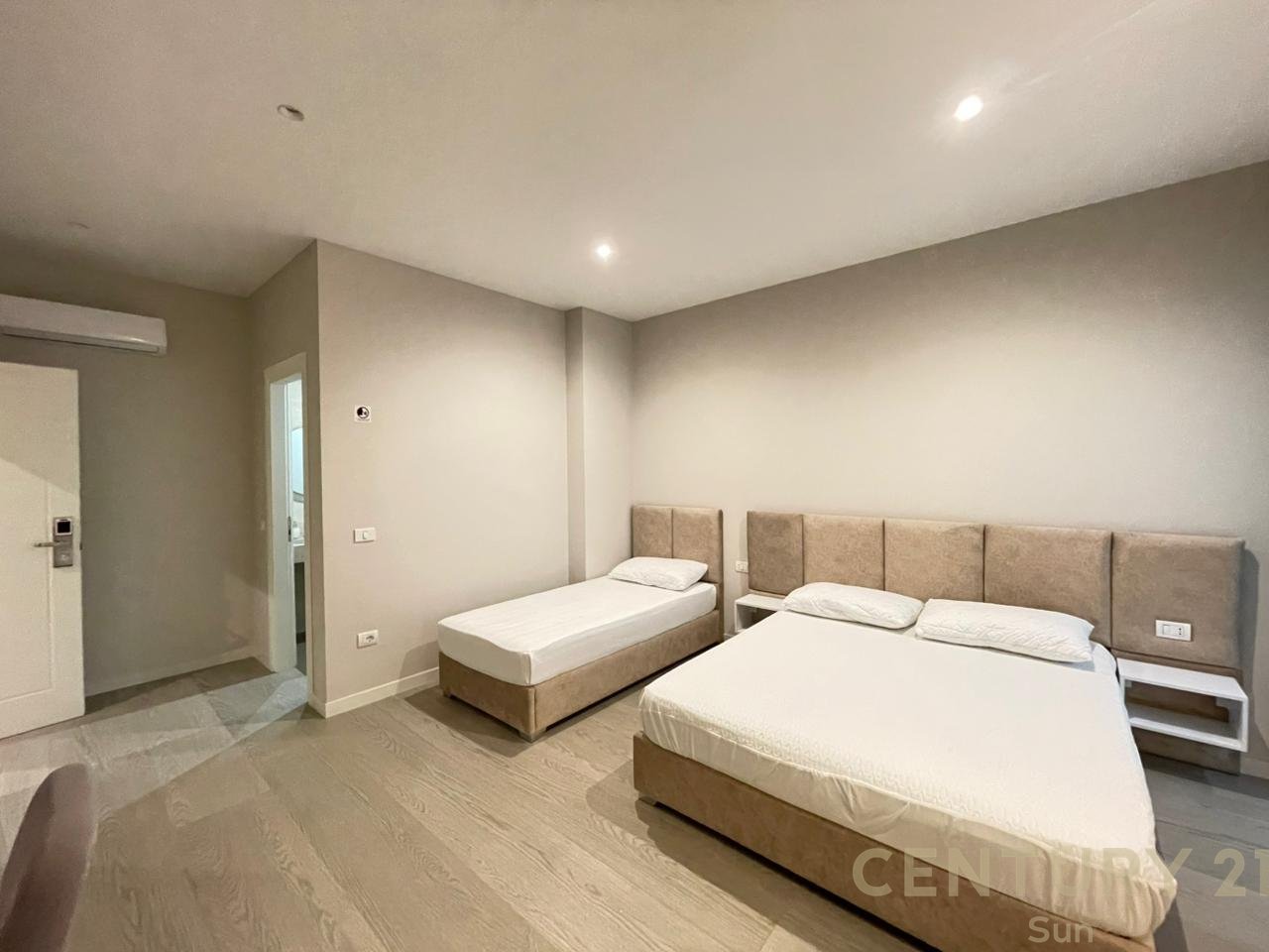 HOTEL FOR SALE NEAR THE PORT IN VLORE!