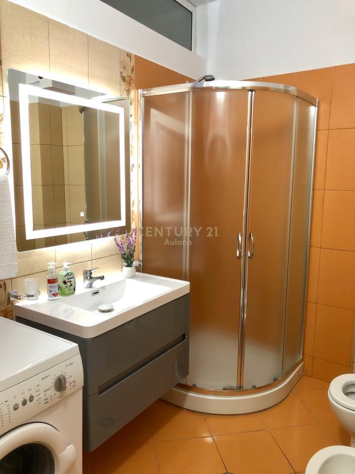 Apartament 1+1 me Qira me Pamje nga Deti
