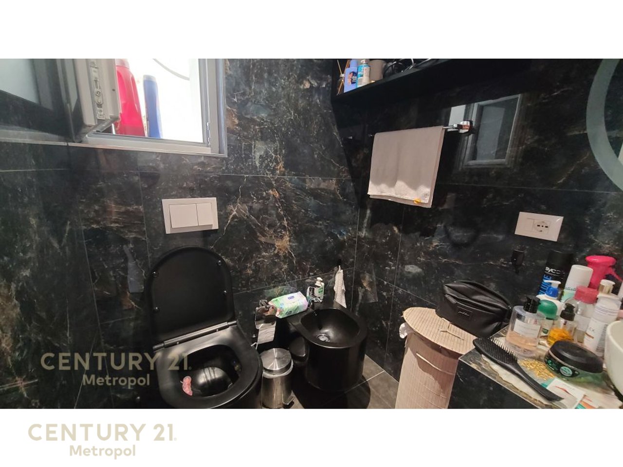 I rent a modern 1+1 apartment on Kosovareve Street!