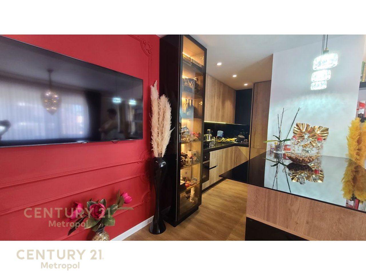 I rent a modern 1+1 apartment on Kosovareve Street!