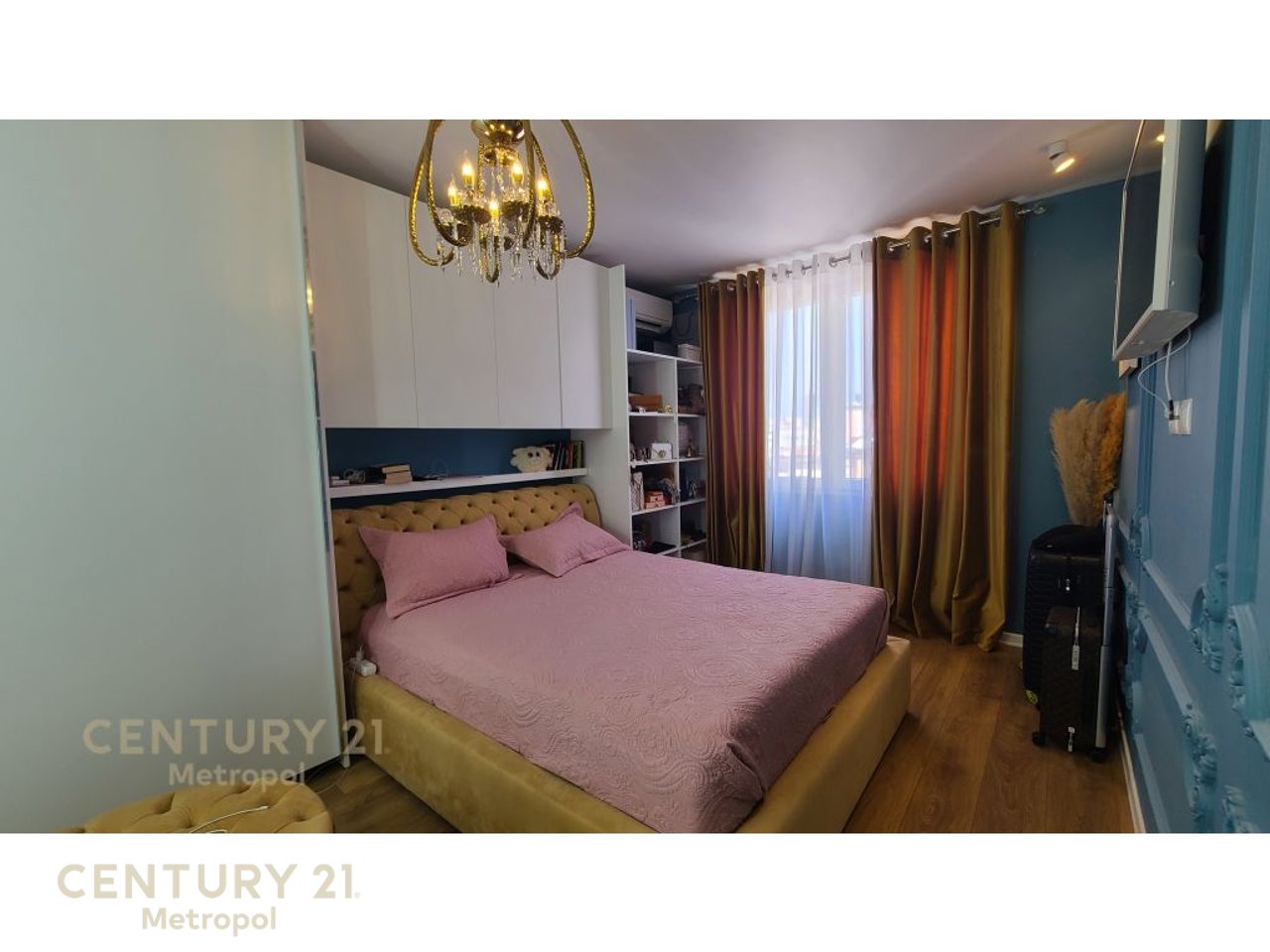 I rent a modern 1+1 apartment on Kosovareve Street!