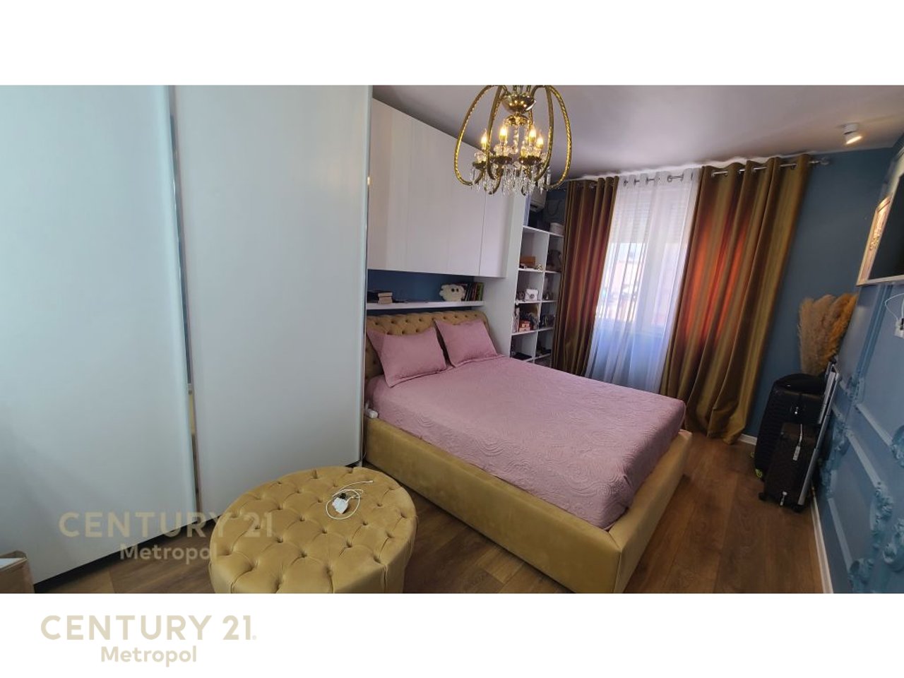 I rent a modern 1+1 apartment on Kosovareve Street!
