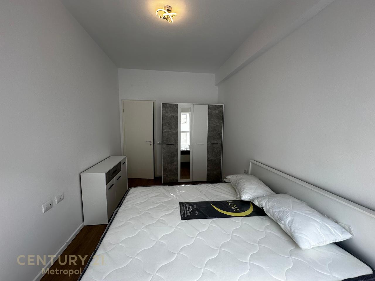 Shes apartament 1+1 te arreduar totalisht ne Rezidencen Kaimi!