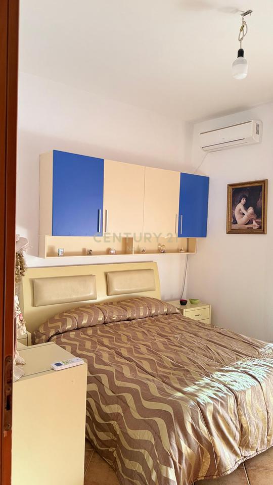 Apartment for rent 3+1+2 + storage + veranda in Vlore