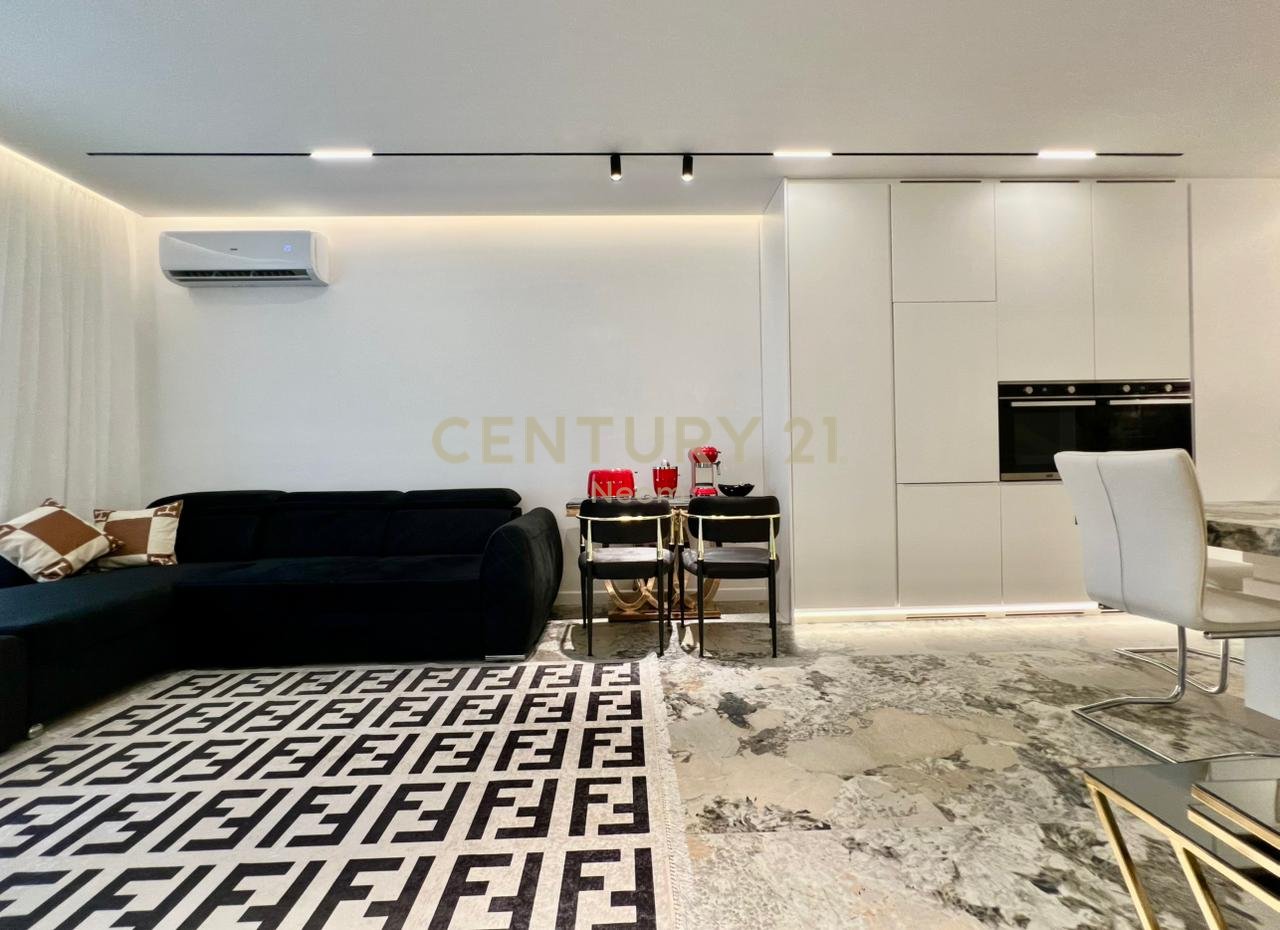 QIRA, APARTAMENT DELUXE 1+1 me POST PARKIMI & PAMJE‼️