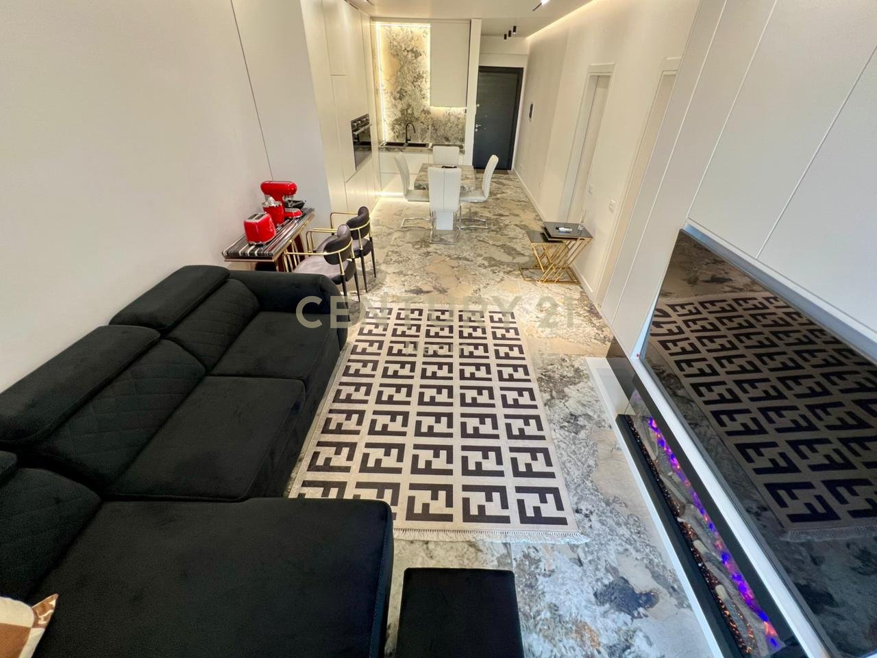 QIRA, APARTAMENT DELUXE 1+1 me POST PARKIMI & PAMJE‼️