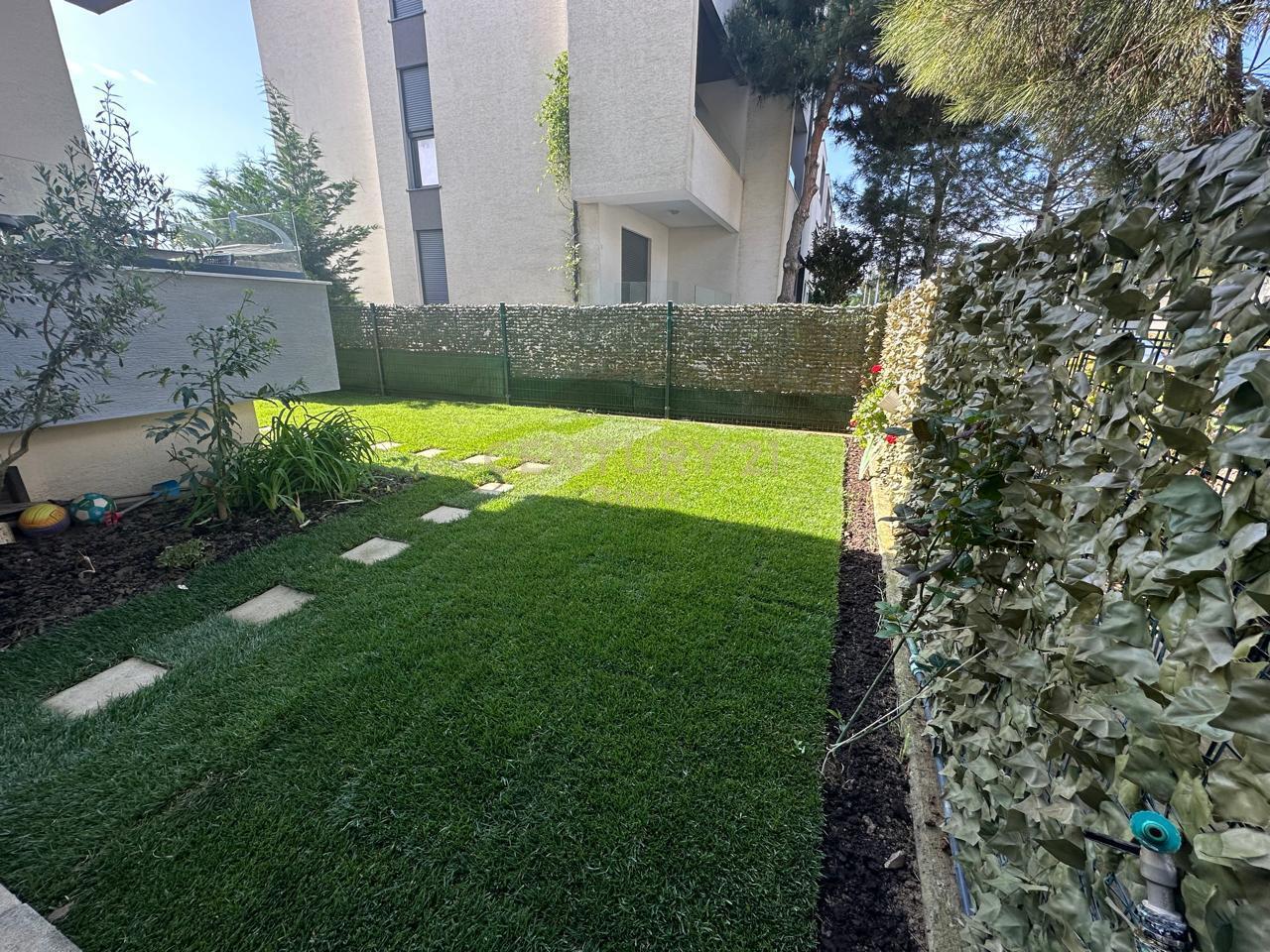 Apartament 1+1 me Oborr privat & 2 Poste Parkimi | Vala Mar, Hamallaj