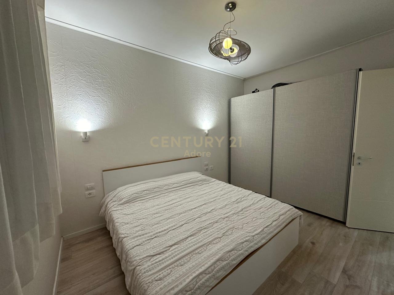 Apartament 1+1 me Oborr privat & 2 Poste Parkimi | Vala Mar, Hamallaj