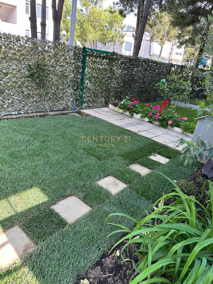 Apartament 1+1 me Oborr privat & 2 Poste Parkimi | Vala Mar, Hamallaj