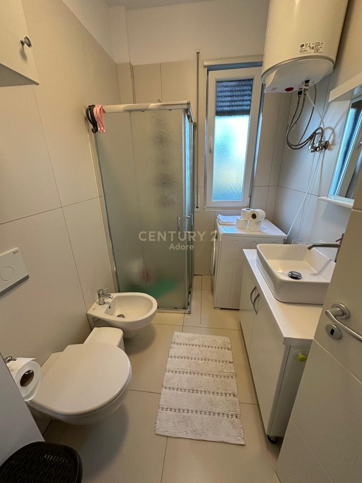 Apartament 1+1 me Oborr privat & 2 Poste Parkimi | Vala Mar, Hamallaj