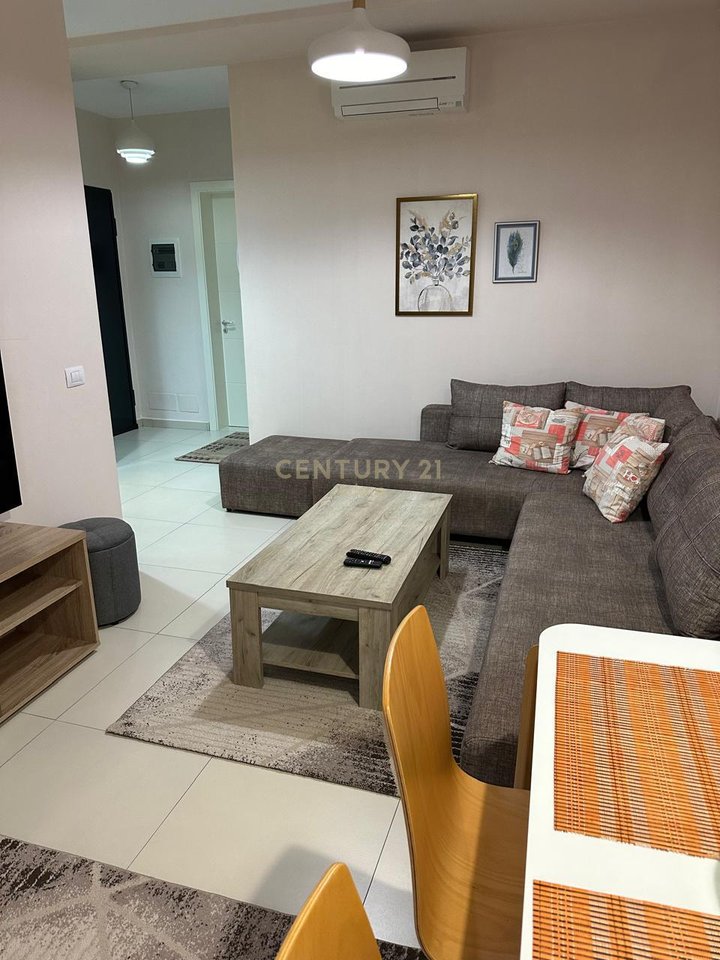 Apartament 1+1 me Oborr privat & 2 Poste Parkimi | Vala Mar, Hamallaj