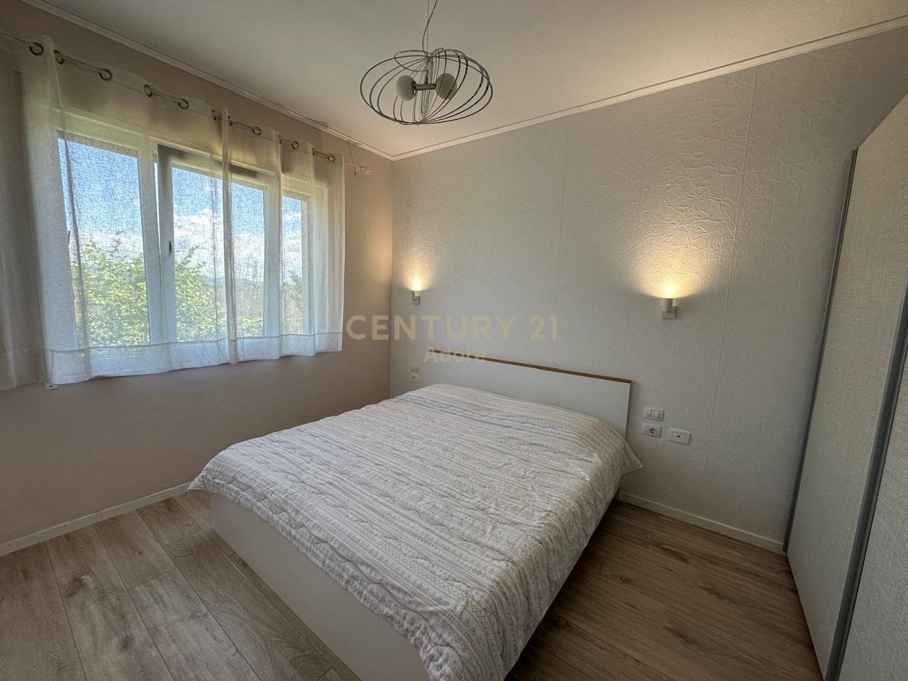 Apartament 1+1 me Oborr privat & 2 Poste Parkimi | Vala Mar, Hamallaj
