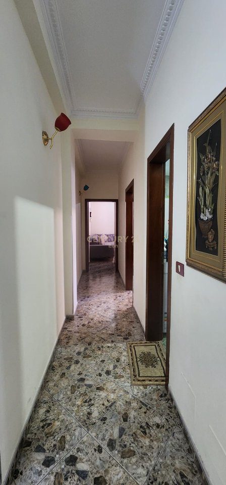 APARTMENT 3+1+2 FOR SALE IN THE BEACH AREA!