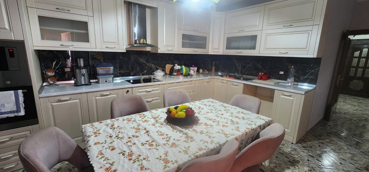 APARTMENT 3+1+2 FOR SALE IN THE BEACH AREA!