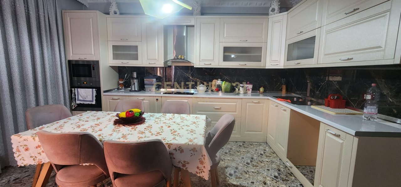 APARTMENT 3+1+2 FOR SALE IN THE BEACH AREA!