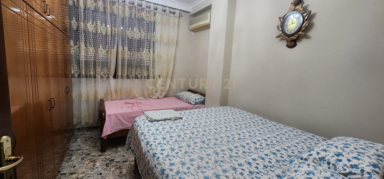 APARTMENT 3+1+2 FOR SALE IN THE BEACH AREA!