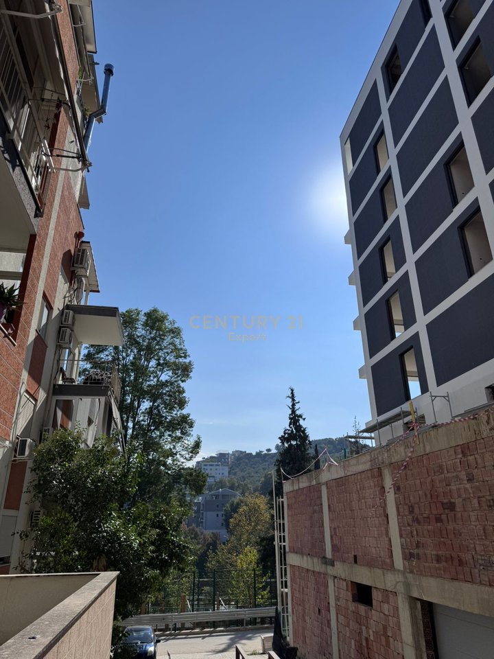 IN AFFITTO: MAGAZZINO VICINO AL GIARDINO BOTANICO!