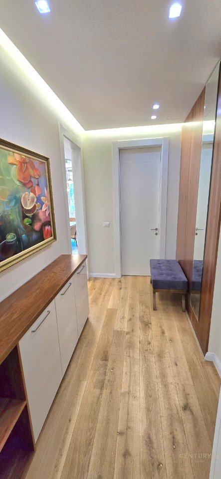 Appartamento Shesim 2+1+2 con tre balconi + parcheggio al Lago Secco!