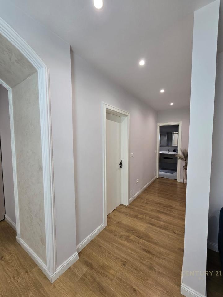 Jepet me qira apartament 2+1 ne Ish Bllok!