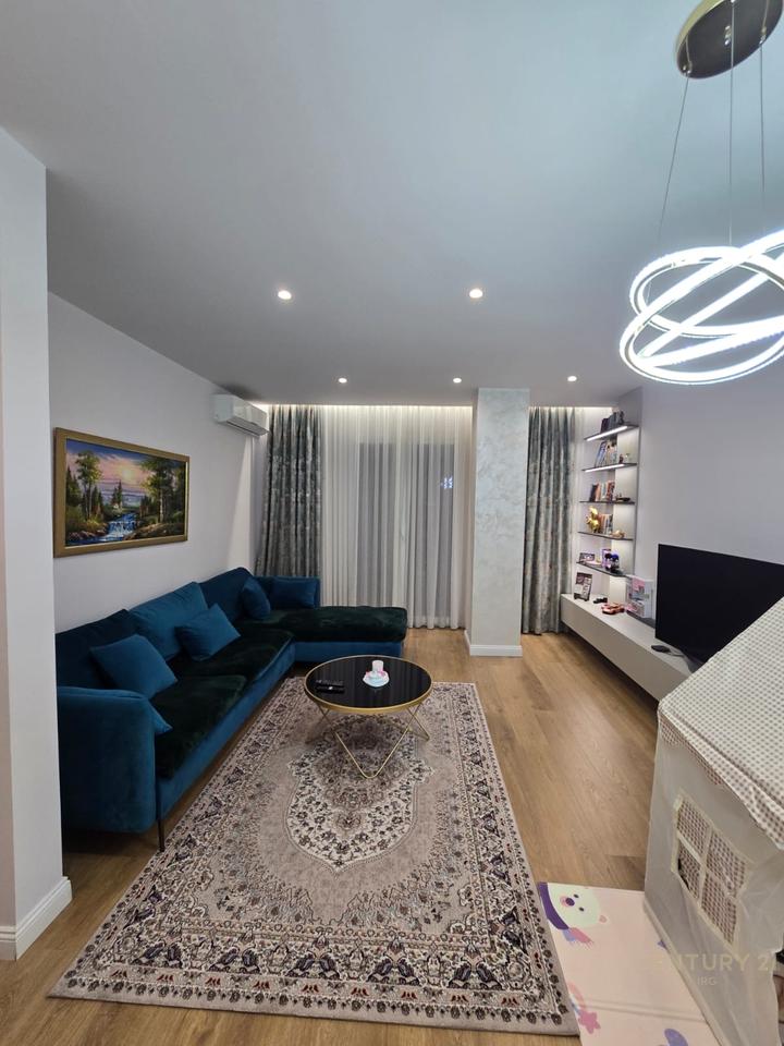 Jepet me qira apartament 2+1 ne Ish Bllok!