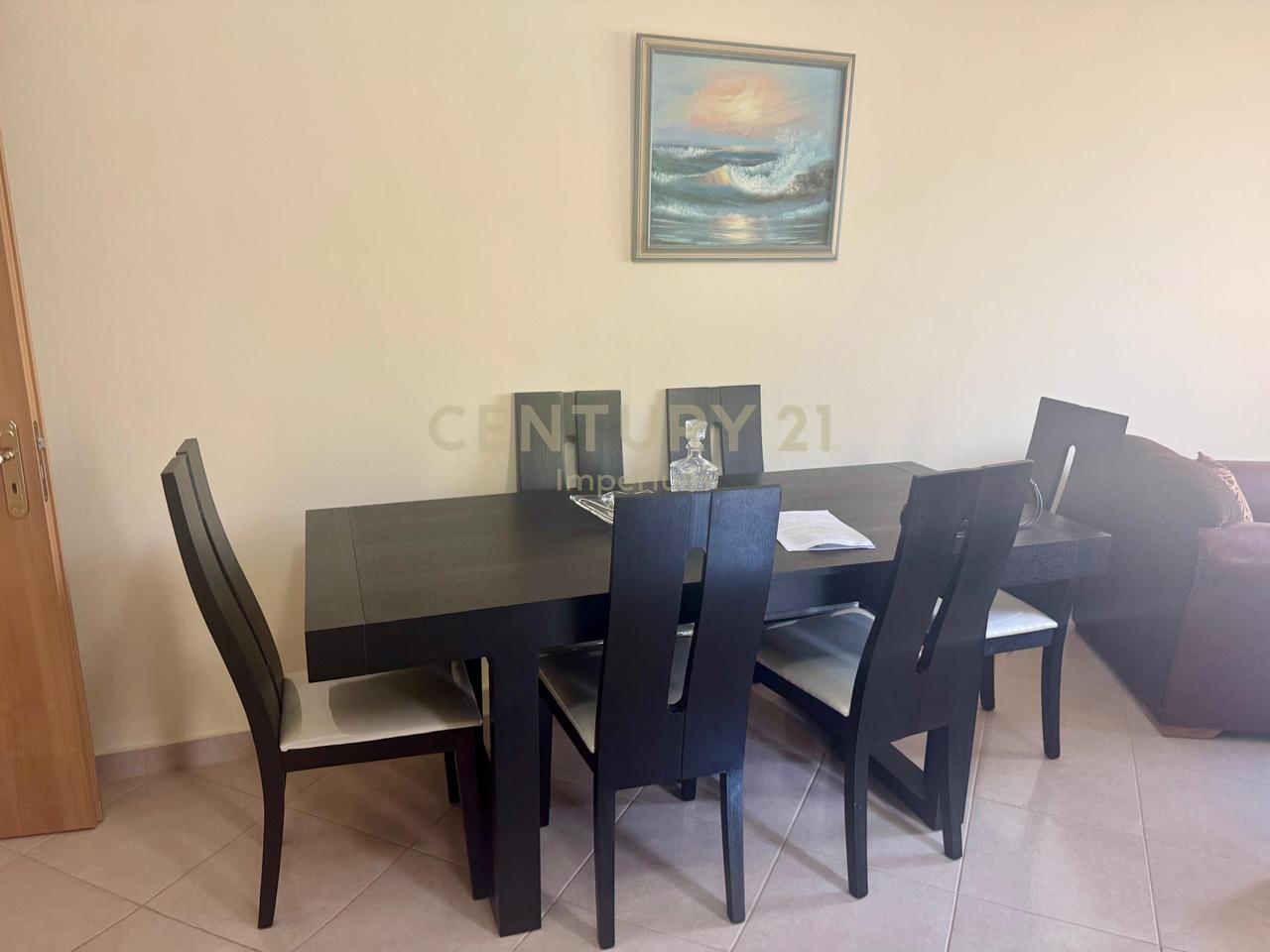 Jepet me qira Apartament 2+1+2, Misto Mame