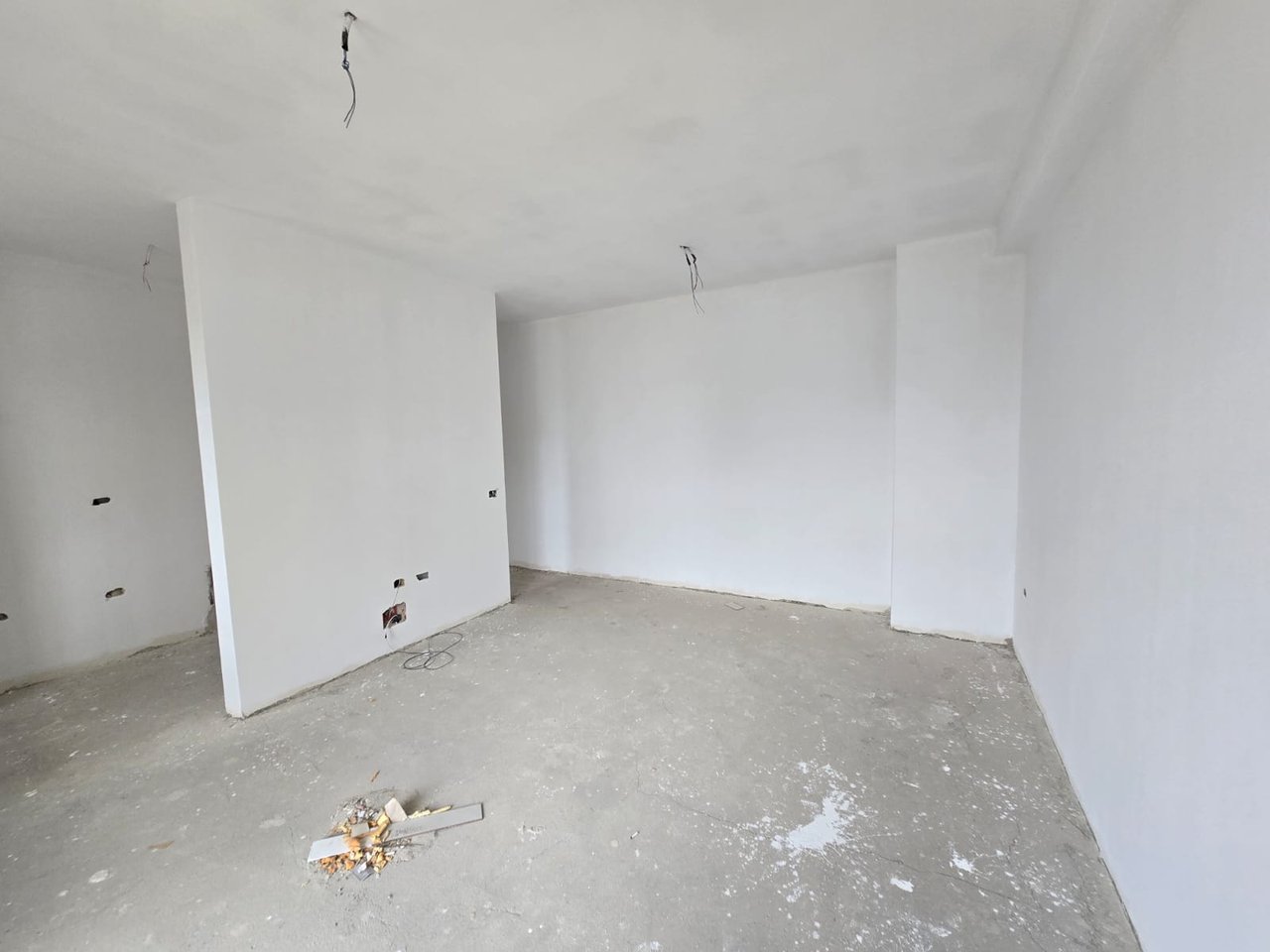 APARTMENT 2+1+2 FOR SALE IN COMPLEX E-88, LAPRAKE!