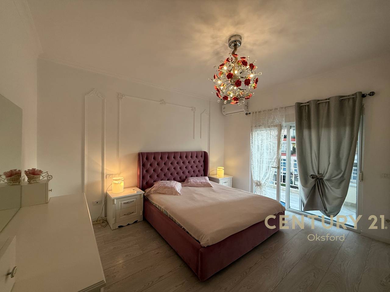 Japim me qira apartament modern 3+1+2, tek Ambasada Amerikane!