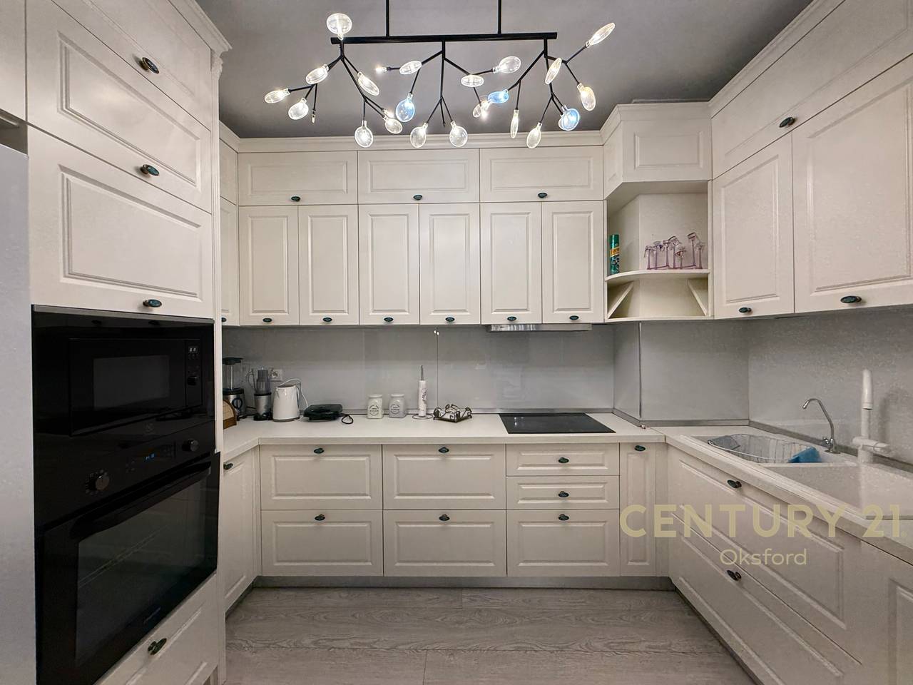 Japim me qira apartament modern 3+1+2, tek Ambasada Amerikane!