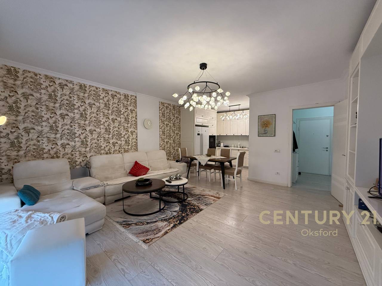 Japim me qira apartament modern 3+1+2, tek Ambasada Amerikane!