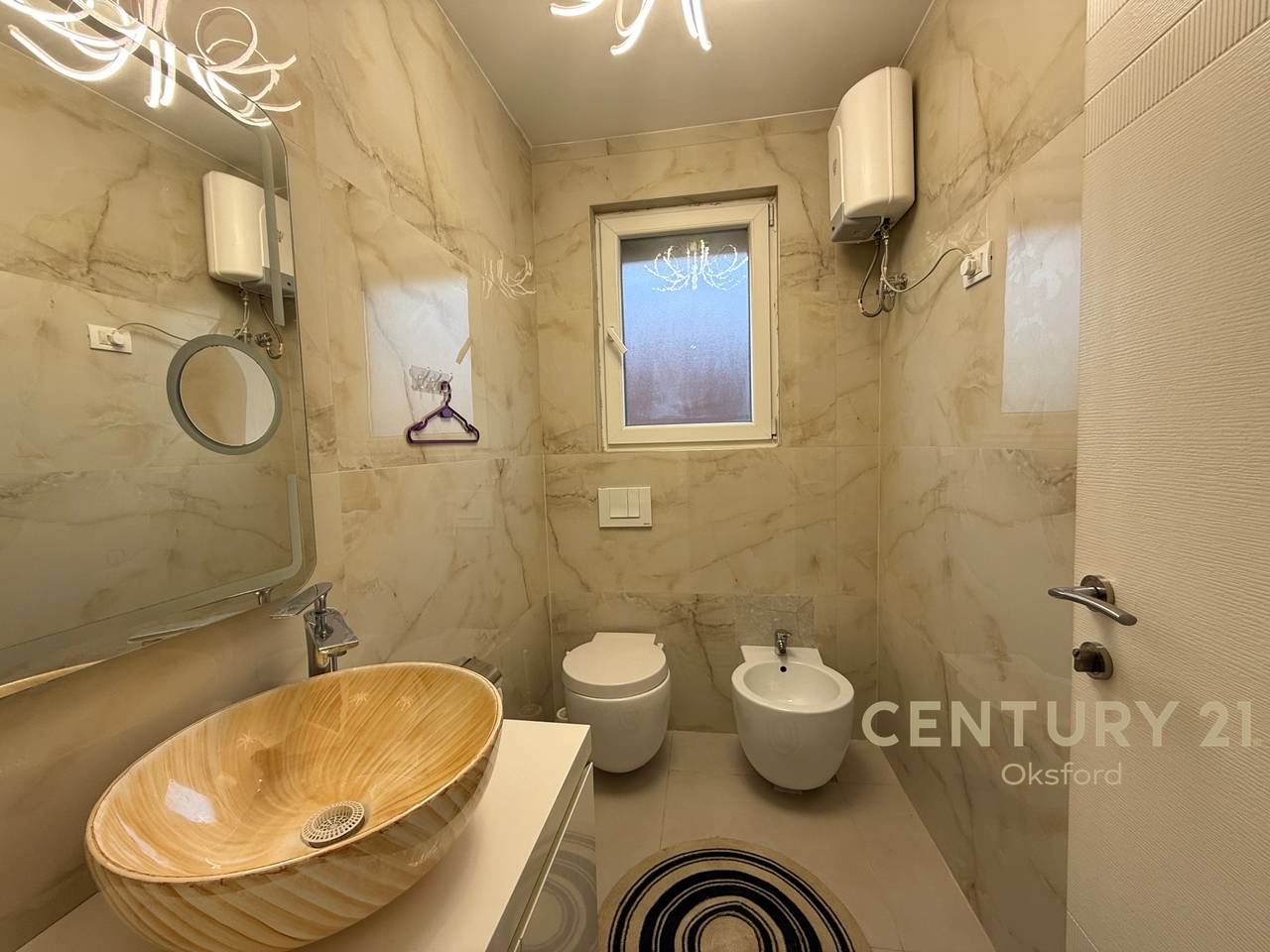 Japim me qira apartament modern 3+1+2, tek Ambasada Amerikane!