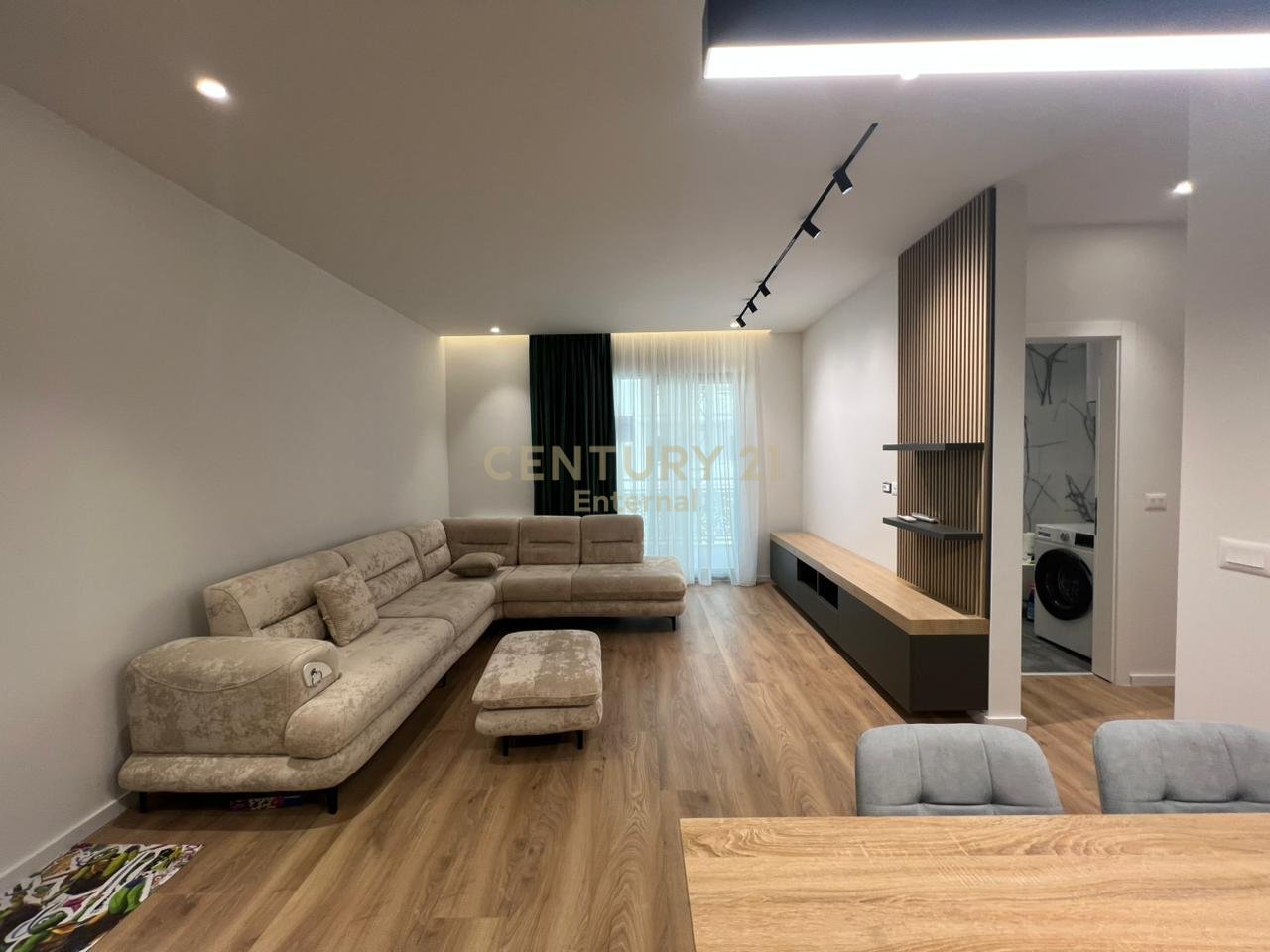 Apartment 2+1 for sale at Aviation Field