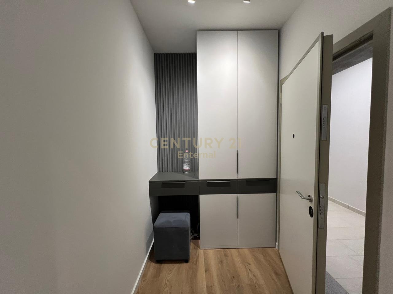 Apartment 2+1 for sale at Aviation Field
