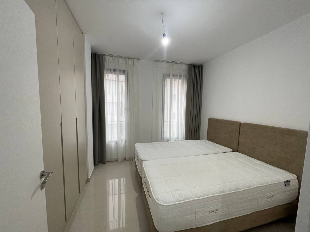 SARANDË, APPARTAMENTO 1+1 IN VENDITA DIETRO L'HOTEL BUTRINT