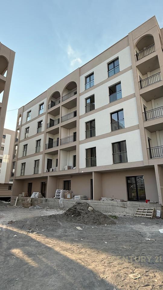 SHITET APARTAMENT 1+1 ME PAMJE PISHINE!GOLEM!