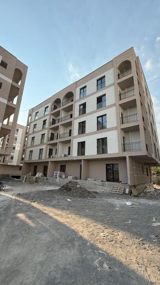 SHITET APARTAMENT 1+1 ME PAMJE PISHINE!GOLEM!