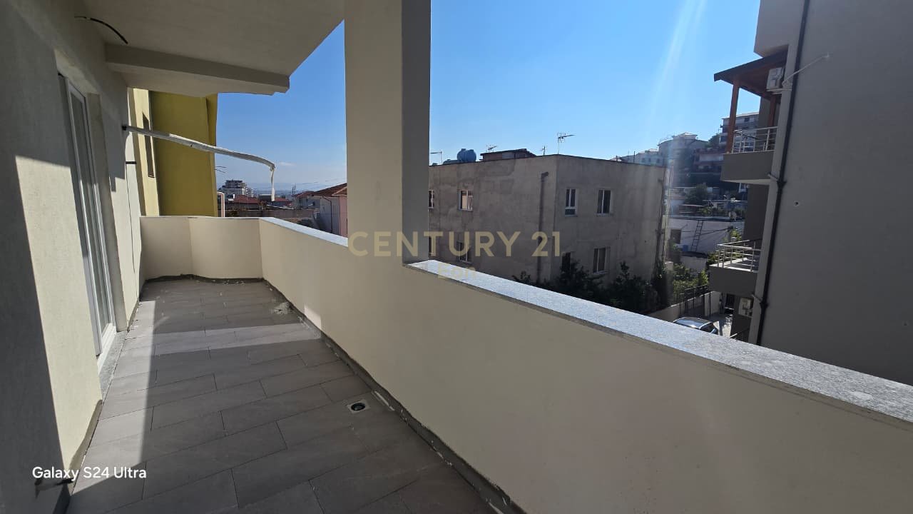 2+1 Apartment for Sale in Durrës with Parking Spot and Storage!