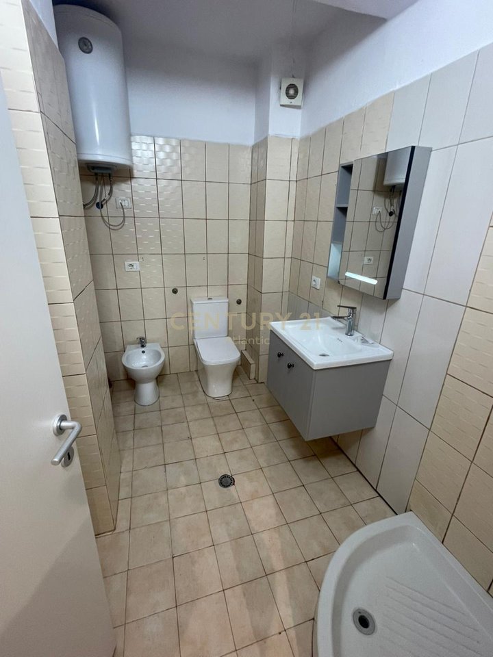 SHITET APARTAMENT 1+1 PLAZH HEKURUDHA !