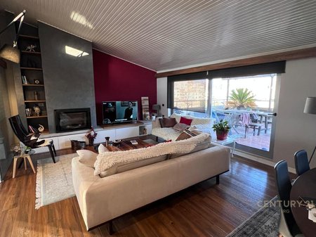 PENTHOUSE LUKSOZ NE QENDER PRANE  MINISTRISE SE DREJTESISE!
