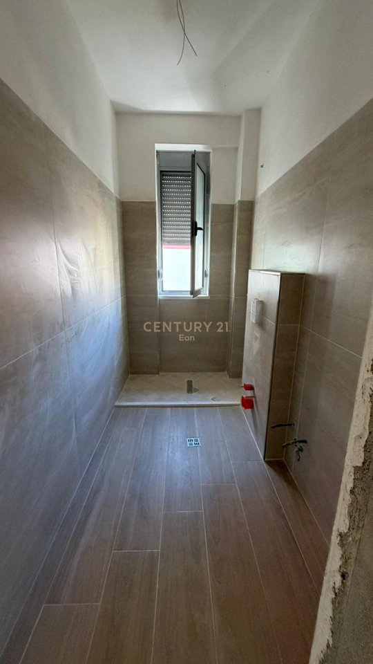 APARTAMENT 1+1 PER SHITJE NE GOLEM !