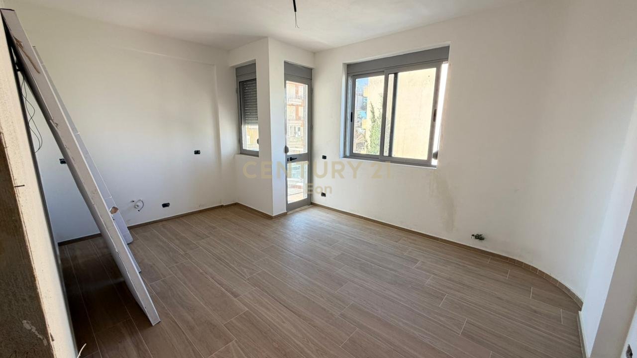 APARTAMENT 1+1 PER SHITJE NE GOLEM !