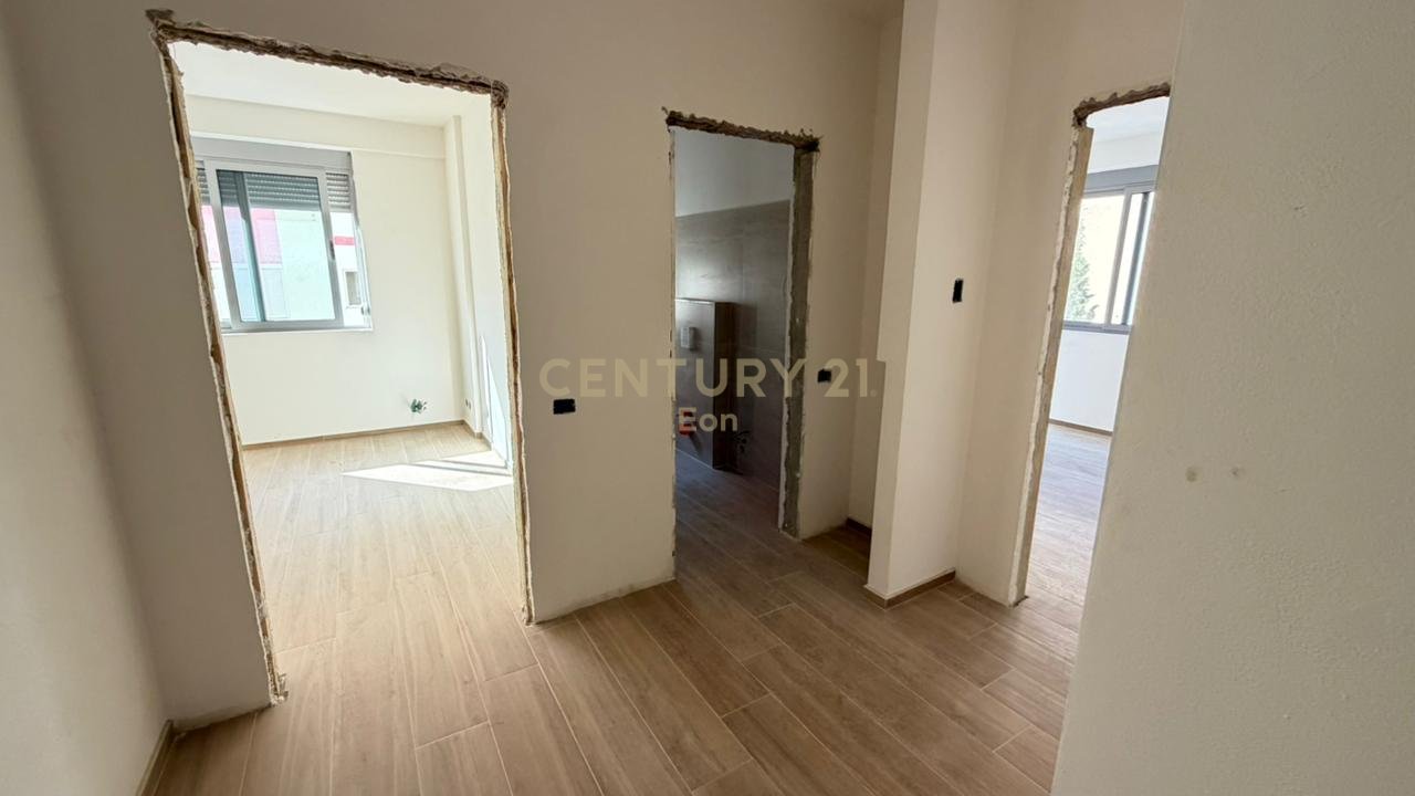 APARTAMENT 1+1 PER SHITJE NE GOLEM !