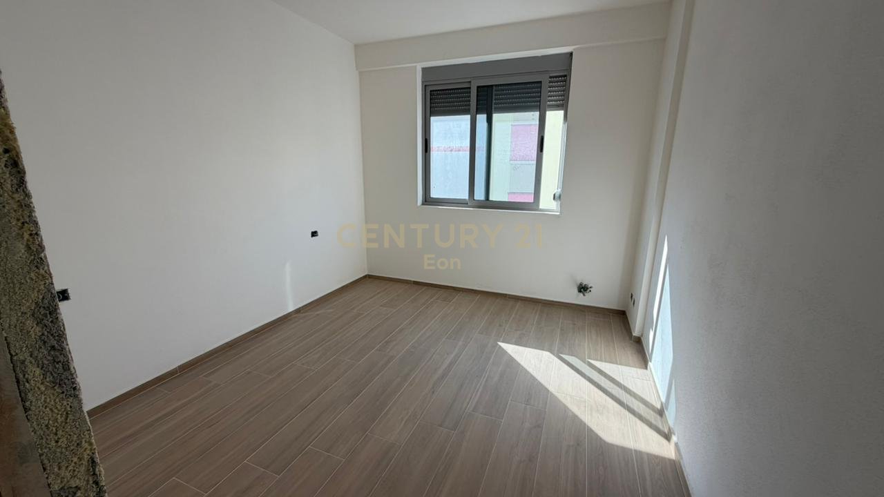 APARTAMENT 1+1 PER SHITJE NE GOLEM !