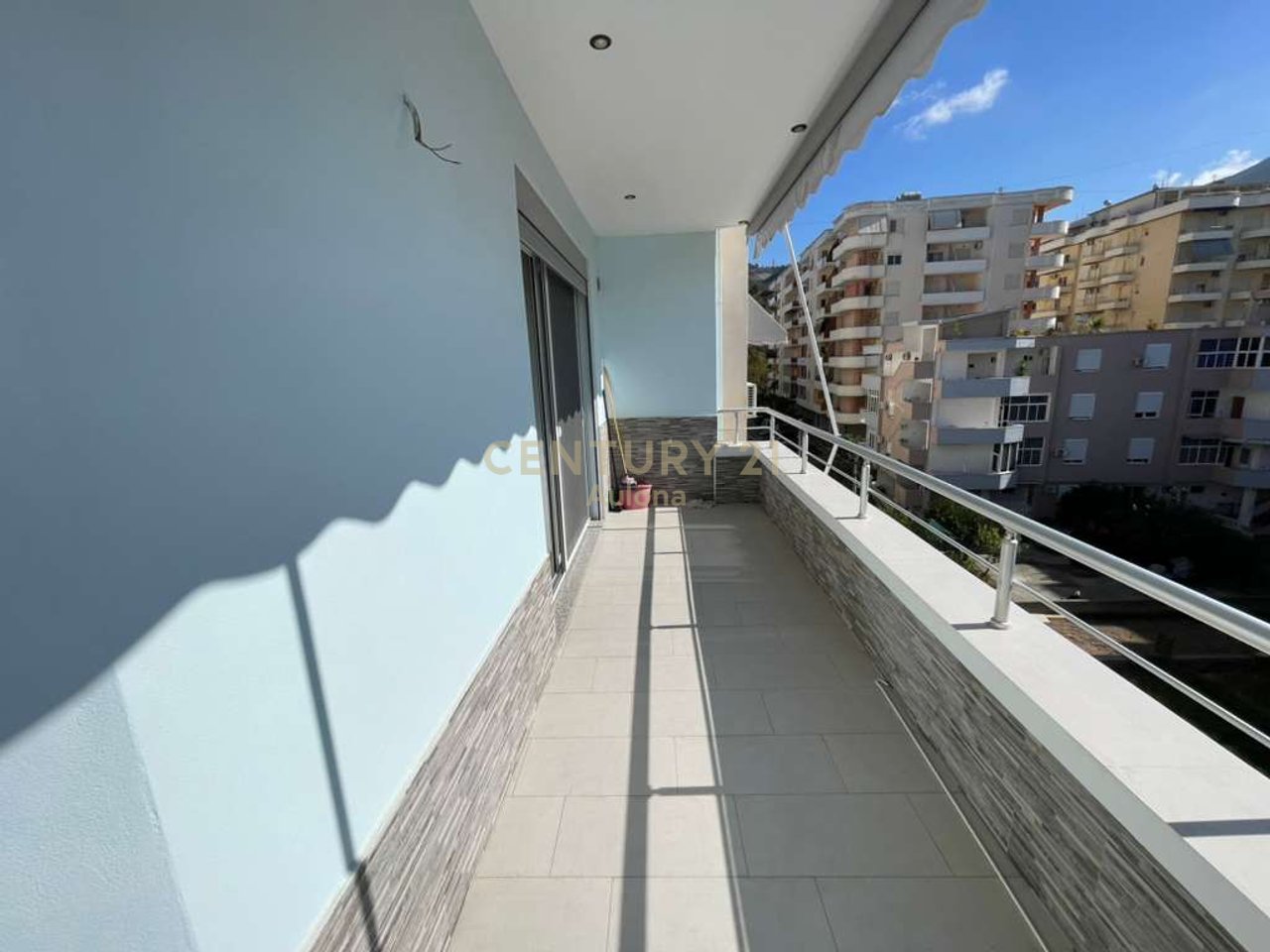 Appartamento 2+1+2 con vista mare in affitto
