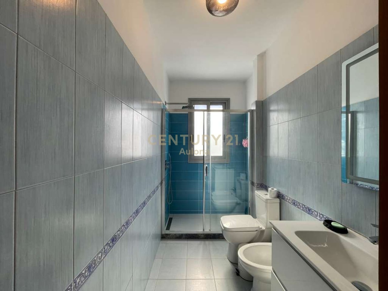 Appartamento 2+1+2 con vista mare in affitto